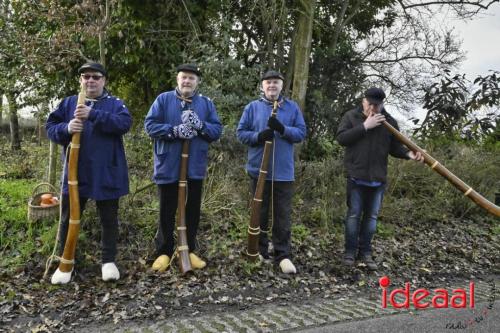 MidMidwinterhoorn wandeltocht in en rondom Zelhem (17-12-2023)winterhoorn wandeltocht in en rondom Zelhem (17-12-2023)