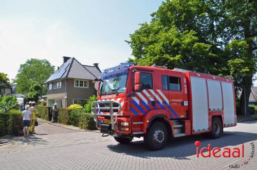 Struiken in brand in Vorden (17-06-2023)