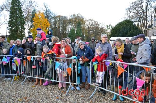Sinterklaasintocht in Laag Keppel - deel 1 (25-11-2023)