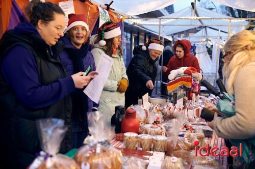 Winters Pleinenfeest in Hengelo (09-12-2023)