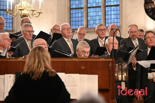 Kerstsamenzang door Mannenkoor Zelhem (17-12-2023)