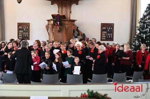 Kerstsfeer in kerk Hummelo (17-12-2023)