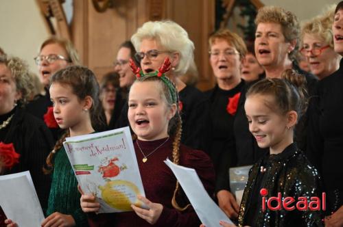 Kerstsfeer in kerk Hummelo (17-12-2023)