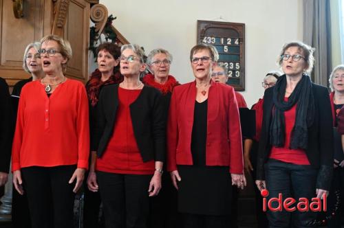 Kerstsfeer in kerk Hummelo (17-12-2023)