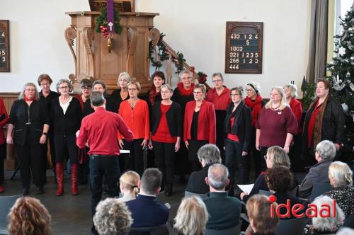 Kerstsfeer in kerk Hummelo (17-12-2023)