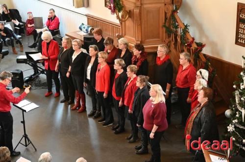 Kerstsfeer in kerk Hummelo (17-12-2023)