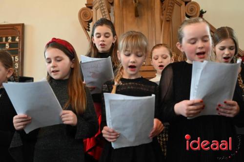 Kerstsfeer in kerk Hummelo (17-12-2023)