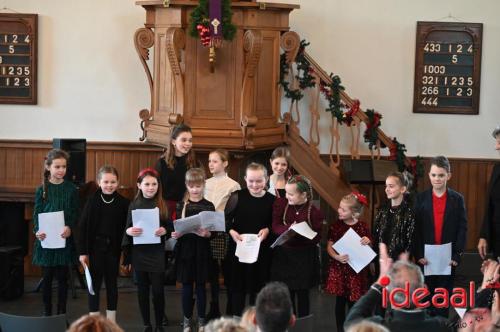 Kerstsfeer in kerk Hummelo (17-12-2023)