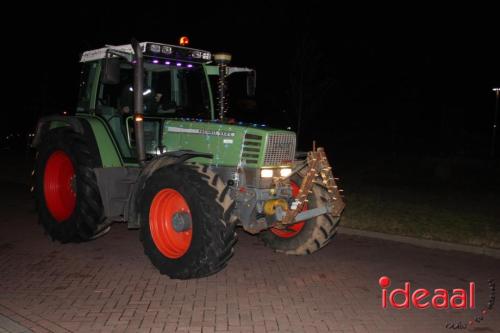 Lichtjestocht met tractoren in Ulft (28-12-2023)