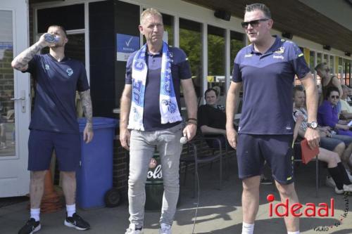 Voetbalclinic bij ZZC20 in Zelhem (01-05-2024)