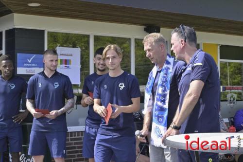 Voetbalclinic bij ZZC20 in Zelhem (01-05-2024)