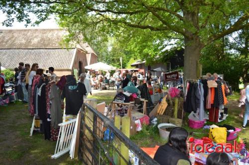 Kofferbakmarkt in Baak (09-05-2024)