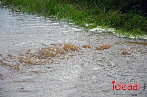 Waterleiding gesprongen in buitengebied Vorden (04-06-2024)