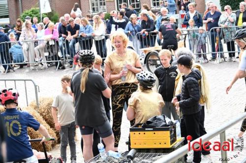 Zelhemse Zomerfeesten - deel 4 - bakfietsenrace (13-07-2024)