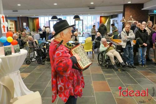 Sinterklaasintocht in Warnsveld - deel 2 (16-11-2024)