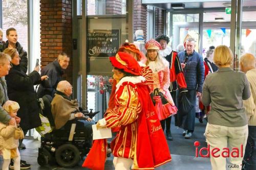 Sinterklaasintocht in Warnsveld - deel 2 (16-11-2024)