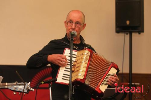 Prachtig stichting SONOM concert in Hummelose Kerk van "Goed Volk" & Bennie Jolink.