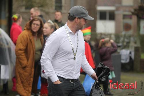 Carnavalsoptocht Knollendarp (Hengelo) - deel 2 (11-02-2024)