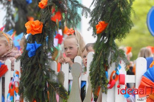 Prachtige begin Koningsdag en Aubade in Hengelo - deel 2 (27-04-2024)