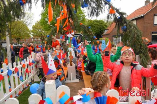 Prachtige begin Koningsdag en Aubade in Hengelo - deel 1 (27-04-2024)