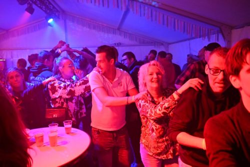 Feest in de tent bij Theun (26-10-2025)