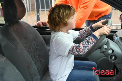 Koningsdag in Zelhem - deel 1 (27-04-2024)