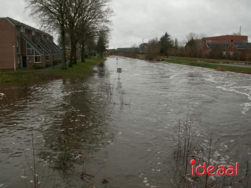 Waterpeil Berkel in Lochem erg hoog (25-12-2023)