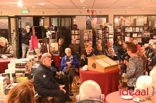 Boekpresentie De Pieneköttel in Zelhem (30-01-2024)