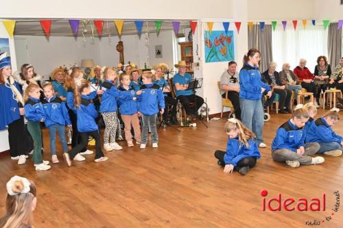 Carnaval in Sneppendorp (Drempt) - bezoek aan Hyndendael - deel 1 (11-02-2024)