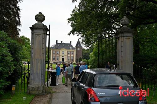 Openluchtspel "Hoezo Familie!"in Laren - deel 1 (08-07-2023)