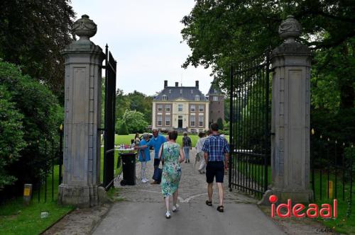 Openluchtspel "Hoezo Familie!"in Laren - deel 1 (08-07-2023)