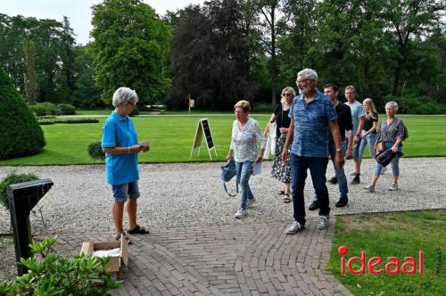 Openluchtspel "Hoezo Familie!"in Laren - deel 1 (08-07-2023)