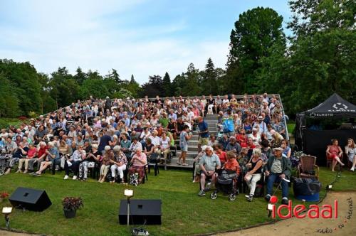 Openluchtspel "Hoezo Familie!"in Laren - deel 1 (08-07-2023)