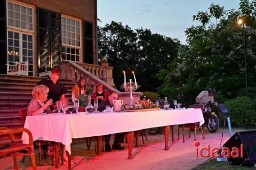 Openluchtspel "Hoezo Familie!"in Laren - deel 2 (08-07-2023)