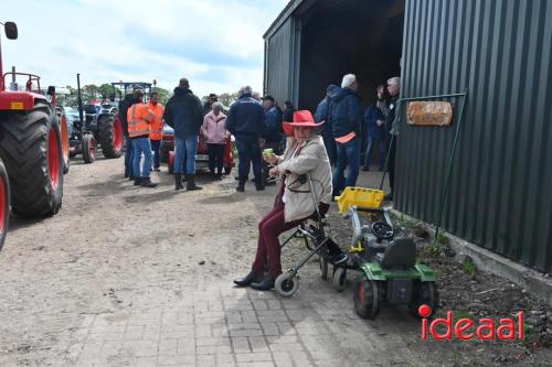 Koningsrit in Laren (27-04-2024)