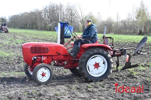Oefenploegen bij aspergebedrijf Ten Broeke (04-04-2026)