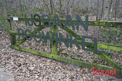 IJsbaan Roowinkel in Laren (27-12-2025)
