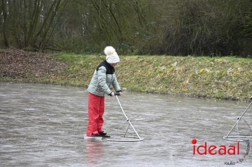 IJsbaan Roowinkel in Laren (27-12-2025)