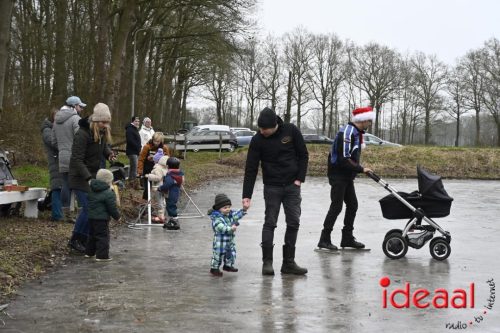 IJsbaan Roowinkel in Laren (27-12-2025)
