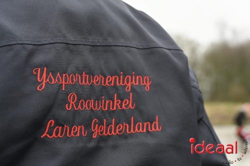 IJsbaan Roowinkel in Laren (27-12-2025)