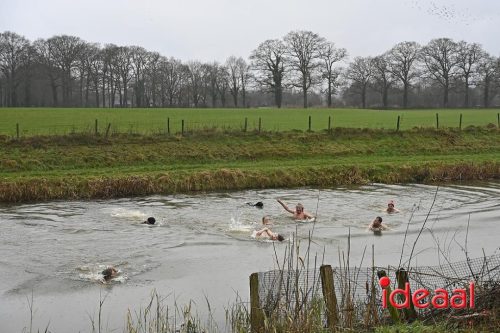Nieuwjaarsduik bij Beekvliet (01-01-2026)