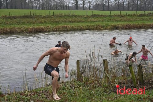 Nieuwjaarsduik bij Beekvliet (01-01-2026)
