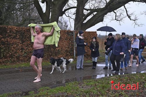 Nieuwjaarsduik bij Beekvliet (01-01-2026)