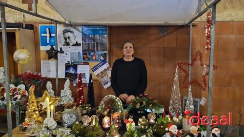 Kerstmarkt en kerstboom zetten in Keijenborg (09-12-2023)