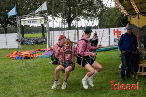 Optocht Veldhoeksfeest 2023 - deel 3 (23-09-2023)