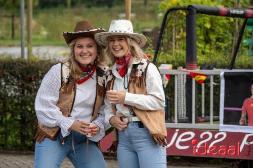 Optocht Veldhoeksfeest 2023 - deel 1 (23-09-2023)