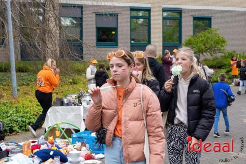 Koningsdag in Warnsveld - deel 2 (27-04-2024)