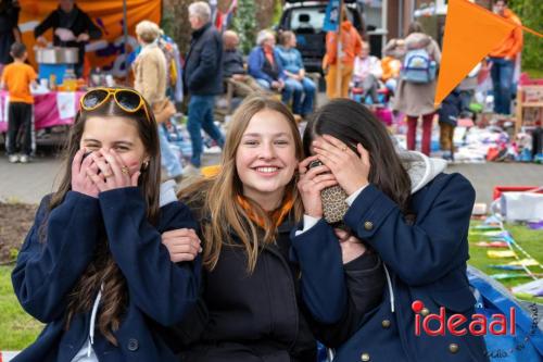 Koningsdag in Warnsveld - deel 1 (27-04-2024)