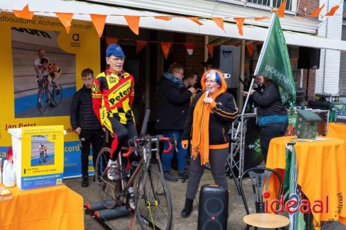 Koningsdag in Warnsveld - deel 1 (27-04-2024)